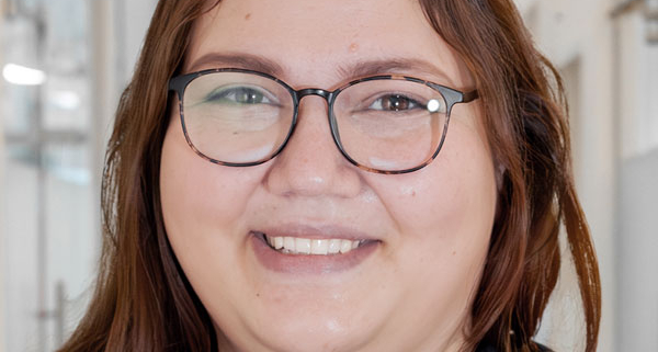 Derya Türkmen – Prophylaxeassistentin, Dr. Neumann + Kollegen Düsseldorf